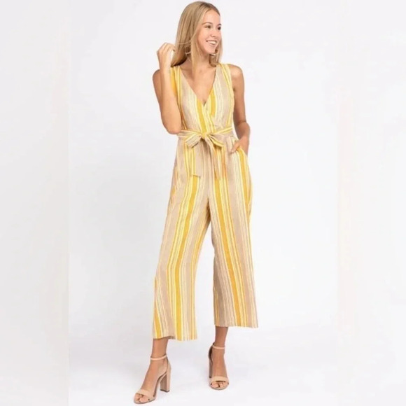 LE LIS - STRIPED CROPPED CROSSED BACK JUMPSUIT Size small EUC - Picture 1 of 10